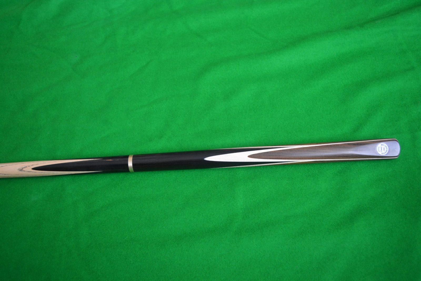 Handmade Snooker Cues | Pool Cues | Cue Cases | Snooker Cue Tips