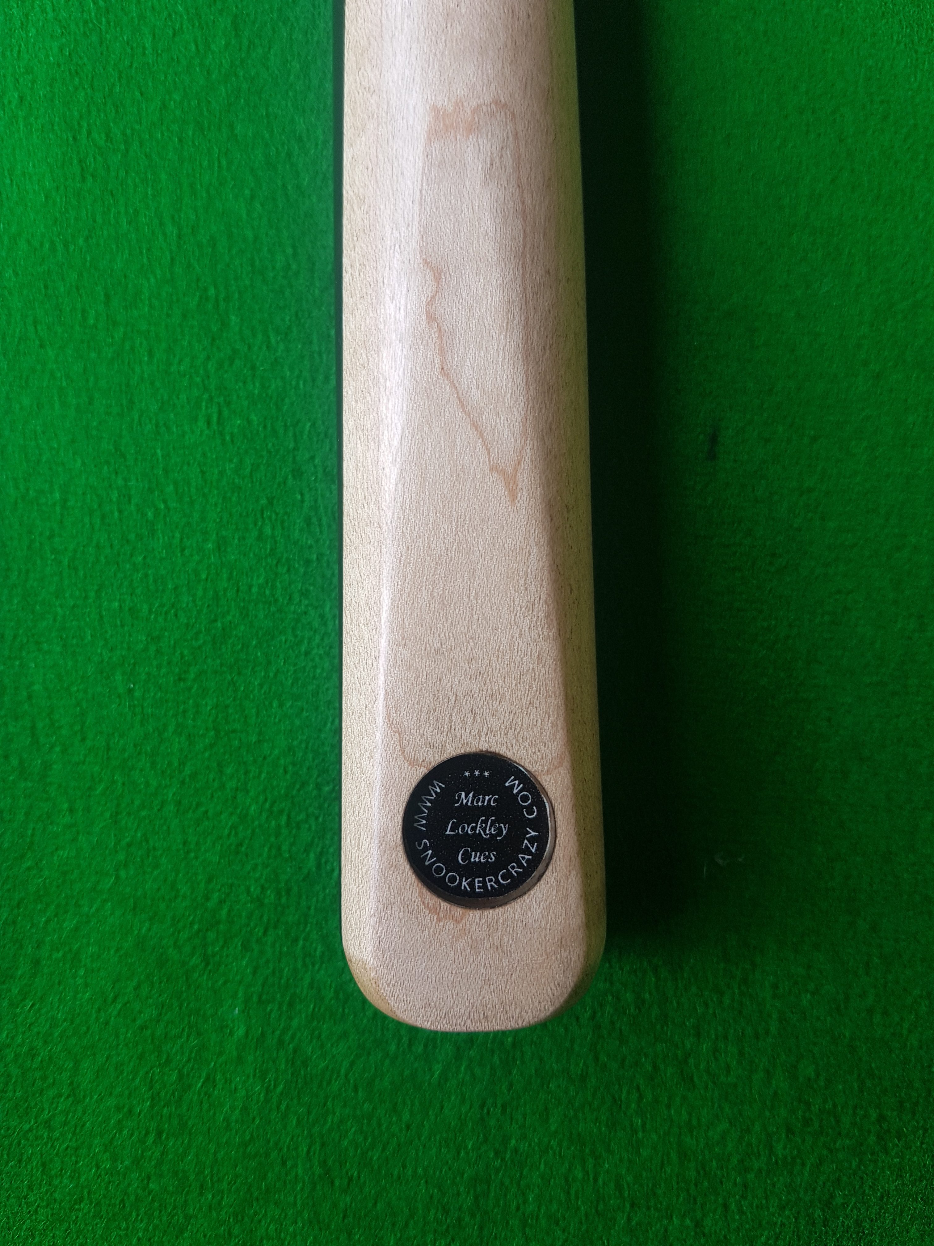 57.5" 8.4mm 1 Piece Ebony Maple Snooker Cue £243.00 Snooker Crazy