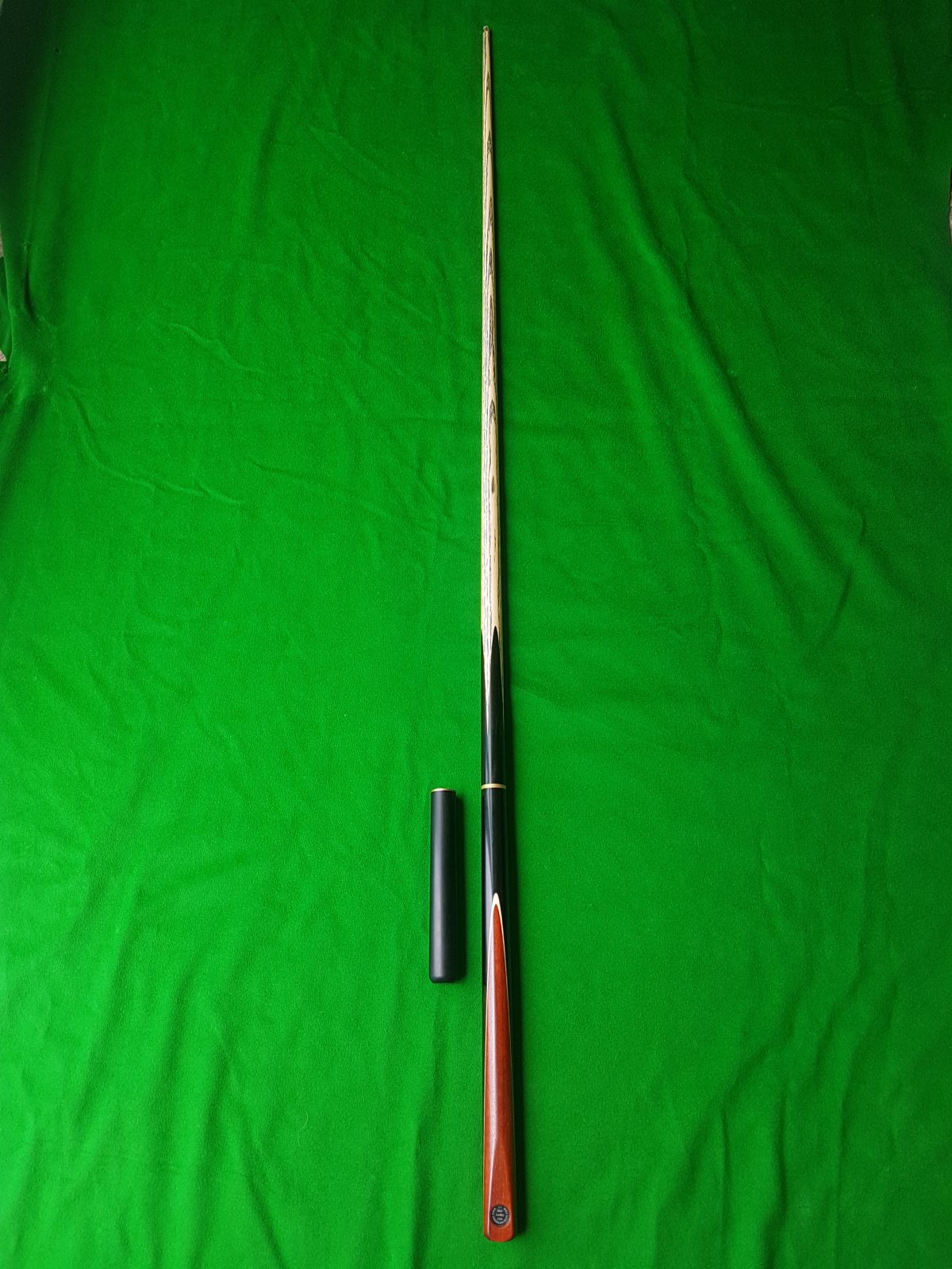 Handmade Snooker Cues | Pool Cues | Cue Cases | Snooker Cue Tips