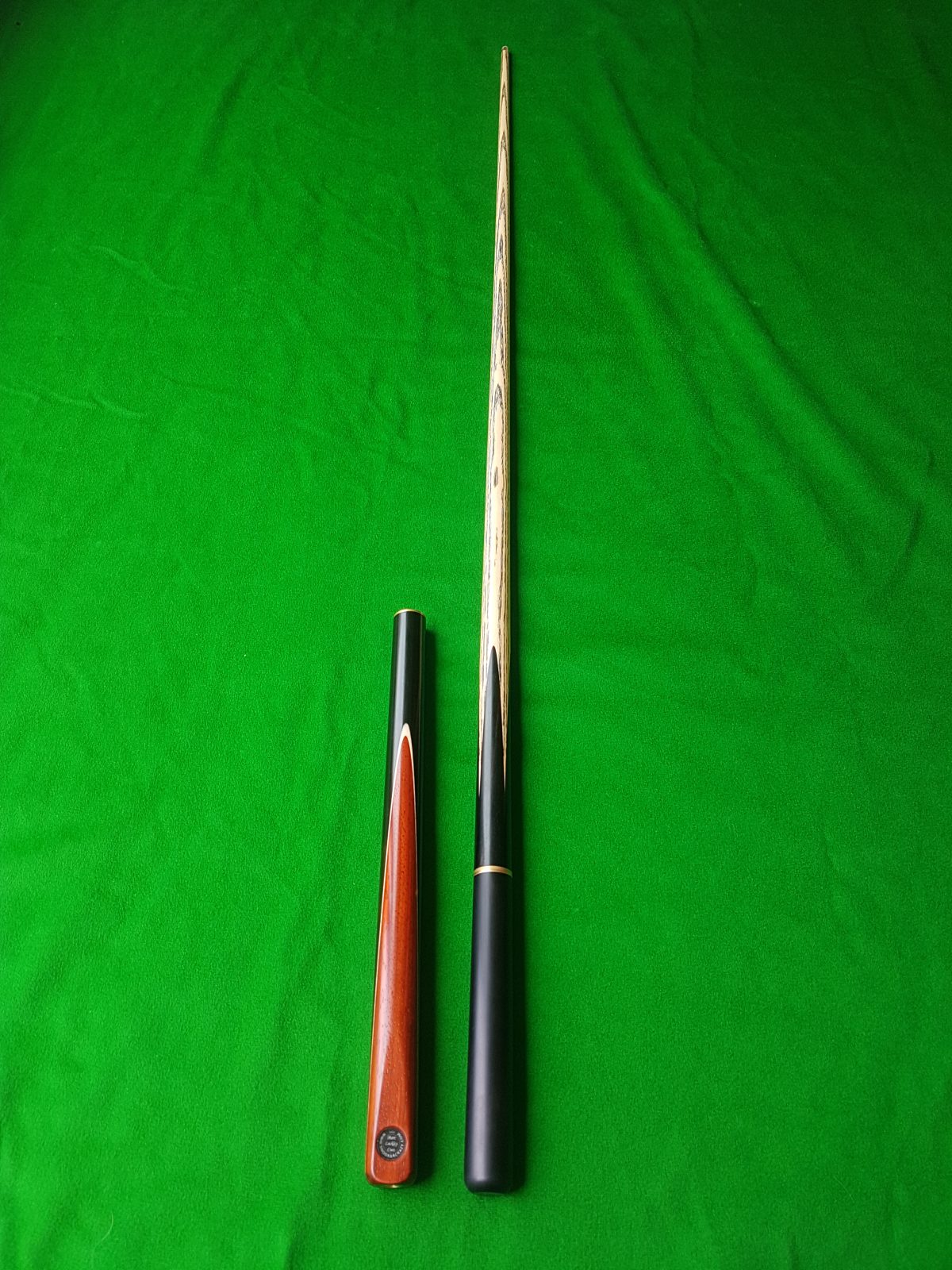 Handmade Snooker Cues | Pool Cues | Cue Cases | Snooker Cue Tips
