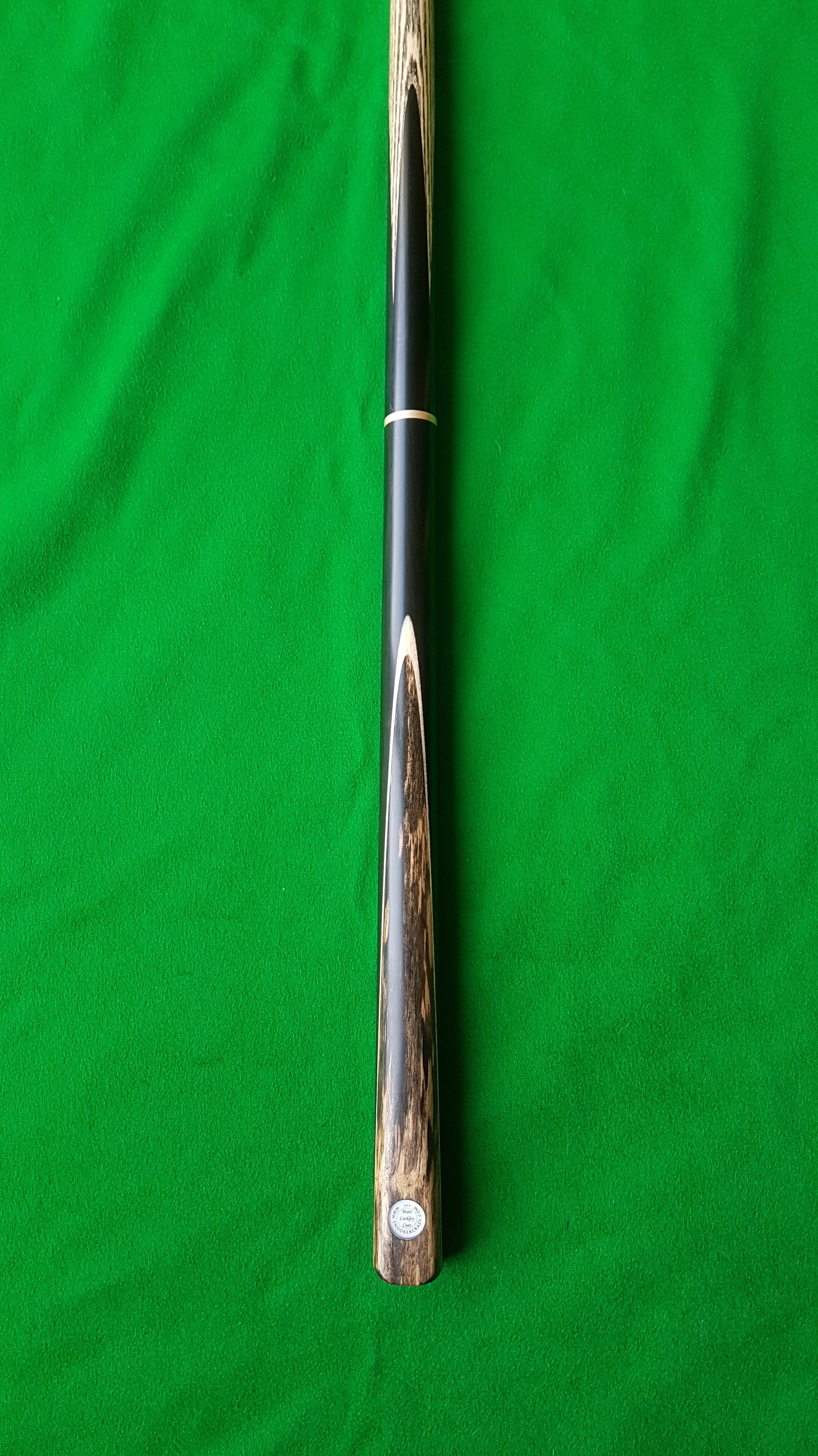 https://www.snookercrazy.com/wp-content/uploads/2019/01/58-Three-Quarter-Ebony-Black-Foxwood-Snooker-Cue-CBA8-2-e1547730957462.jpg
