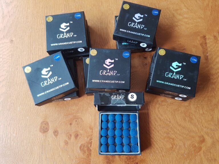 Grand Cue Tips Soft Impregnated Chalk Handmade Snooker Cues
