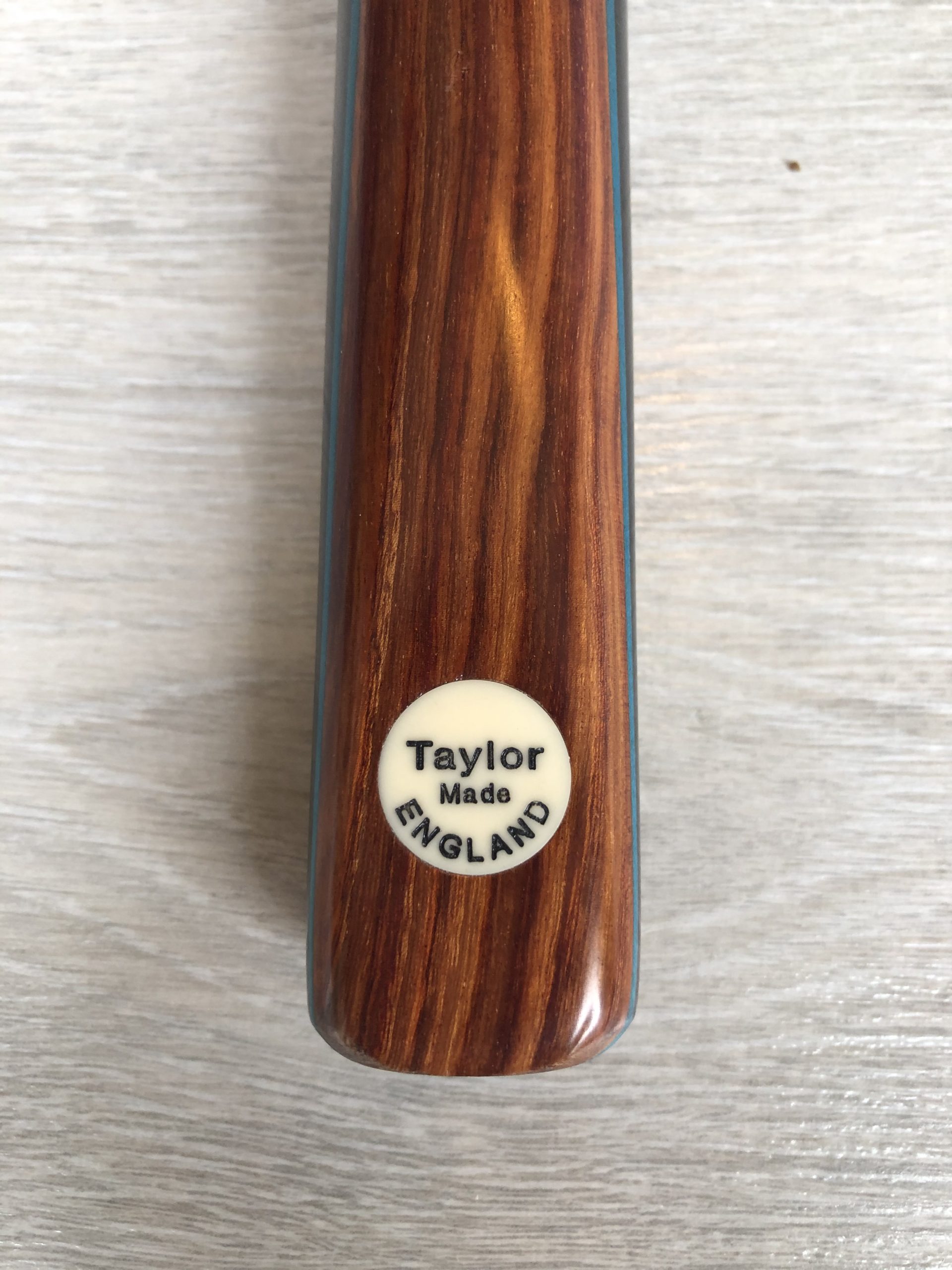 Taylor Made TM3 Snooker Cue 1
