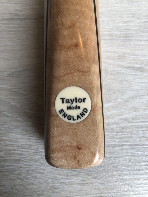 Taylor Made TM5 Snooker Cue 1